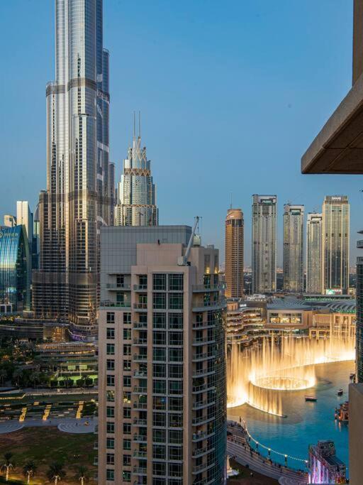 First Class 2Br With Full Burj Khalifa And Fountain View Dubai Exterior foto