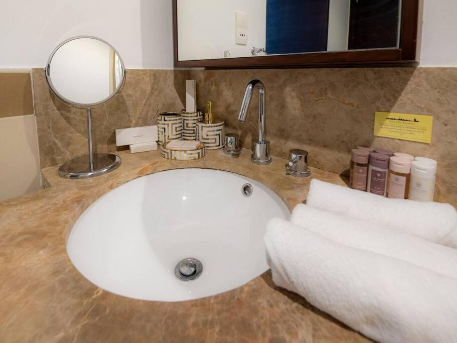 First Class 2Br With Full Burj Khalifa And Fountain View Dubai Exterior foto