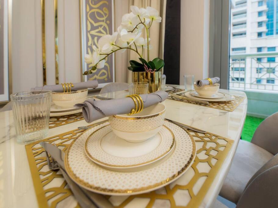 First Class 2Br With Full Burj Khalifa And Fountain View Dubai Exterior foto