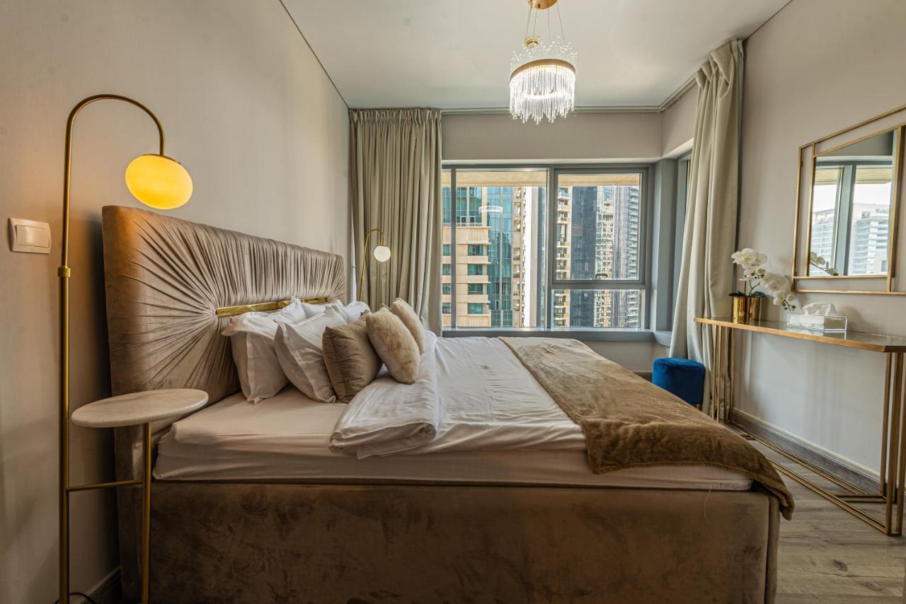 First Class 2Br With Full Burj Khalifa And Fountain View Dubai Exterior foto